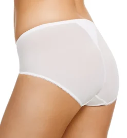 Berlei Beauty Everyday Deep Brief Panty B523 -Wacoal Store berlei berl01 b523 bs