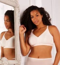 Chantelle C Magnifique Full Bust Wire Free Bra 1892 -Wacoal Store chantelle cha001 1892 cs2