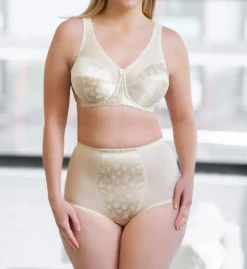 Cortland Intimates Full Figure Wireless Seamed Cup Bra 7102 -Wacoal Store cortland intimates cort01 7102 cs2