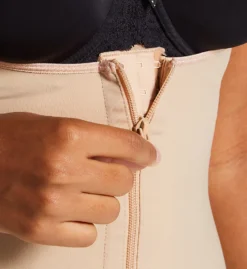 InstantFigure InstantRecoveryMD Under Bust Brief Bodysuit W/ Zip MD200 -Wacoal Store instantfigure insf01 md200 cs1