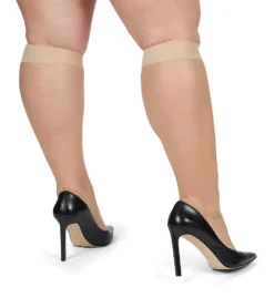 MeMoi Ultra Sheer Plus Size Knee Highs - 2 Pair MM-4205 -Wacoal Store memoi sm001 mm 4205 bs
