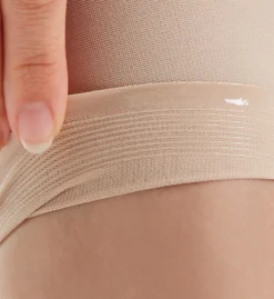 Miraclesuit Flexible Fit Shaping Pantliner 2902 -Wacoal Store miraclesuit mira01 2902 cs1