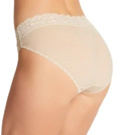 Vanity Fair Flattering Lace Bikini Panty 18285 -Wacoal Store vanity fair vf001 18285 bs