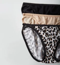 Vanity Fair Illumination Bikini Panty - 3 Pack 18309 -Wacoal Store vanity fair vf001 18309 cs3